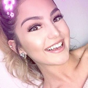 Meet your Posher, Carmen